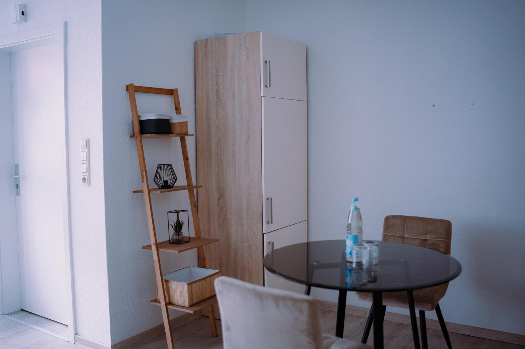 Schoenes Apartment In Der Altstadt , Kostenlose Parkplaetze In Der Naehe Emden Exterior foto